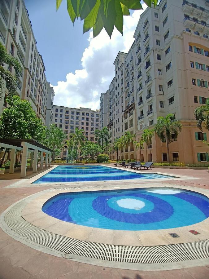 Taj'S Condotel Pasay Exteriör bild